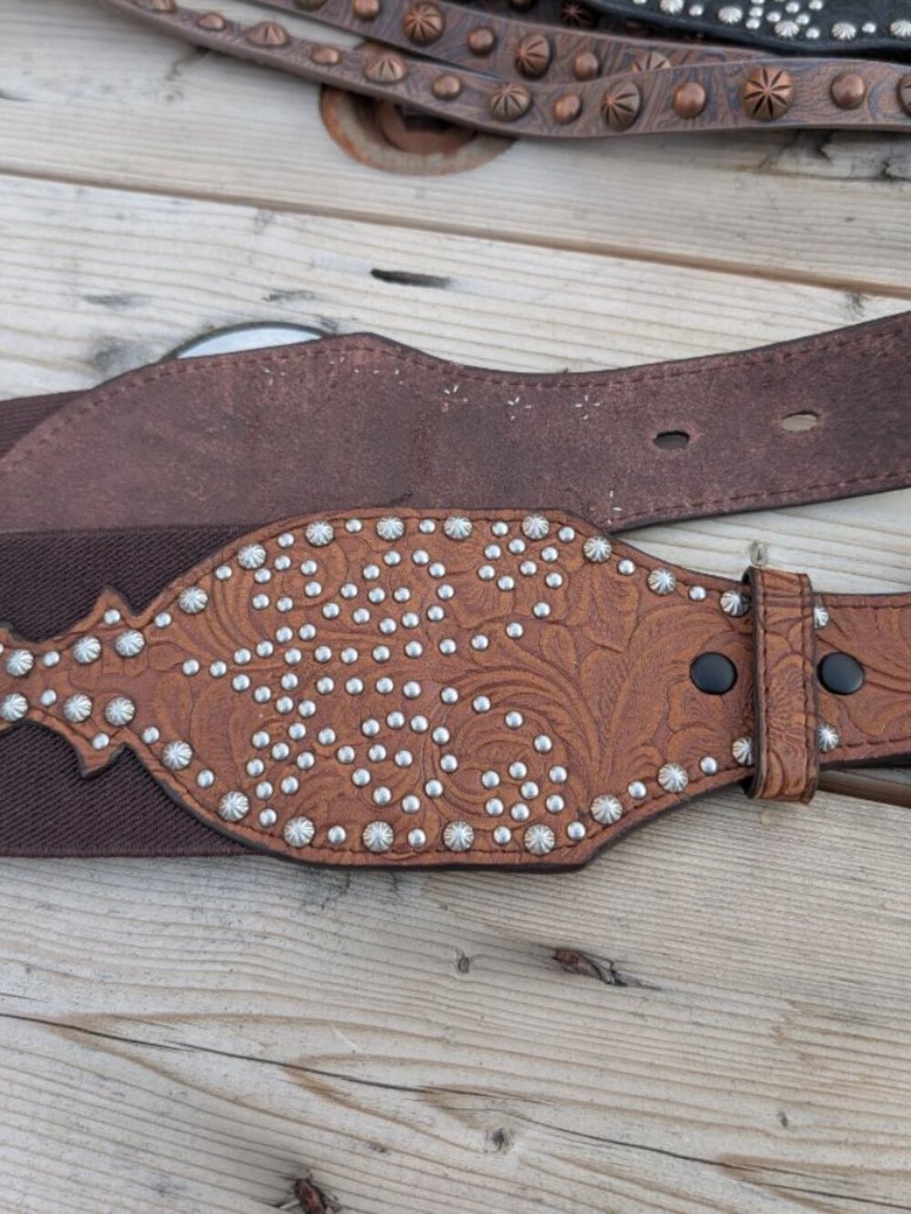 Angel Ranch Brown Stretch Belt - Picture 5 of 6